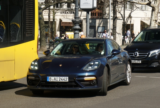 Porsche 971 Panamera Turbo