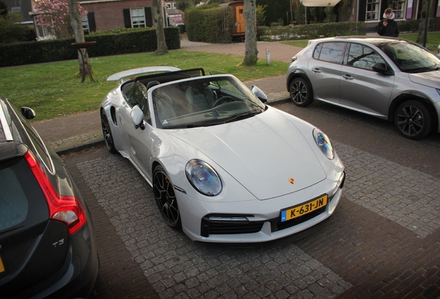 Porsche 992 Turbo S Cabriolet