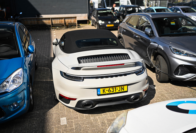 Porsche 992 Turbo S Cabriolet