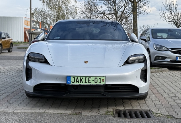 Porsche Taycan GTS