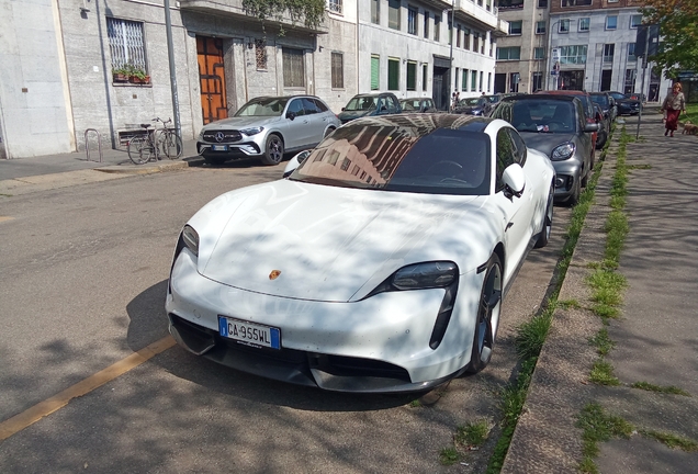 Porsche Taycan Turbo S