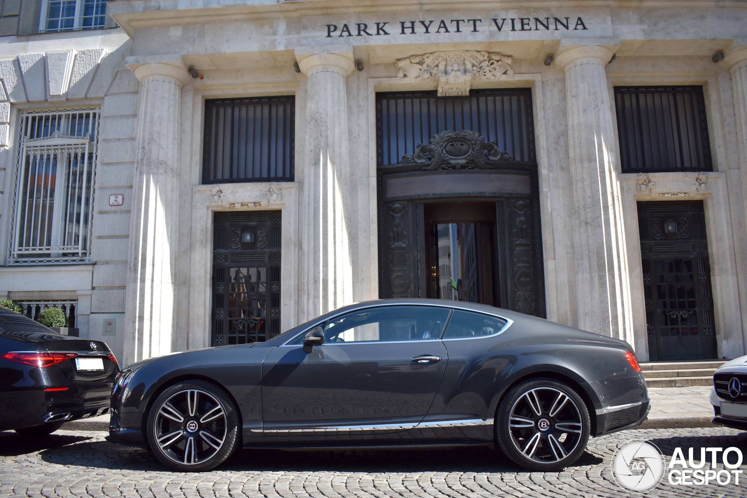 Bentley Continental GT V8