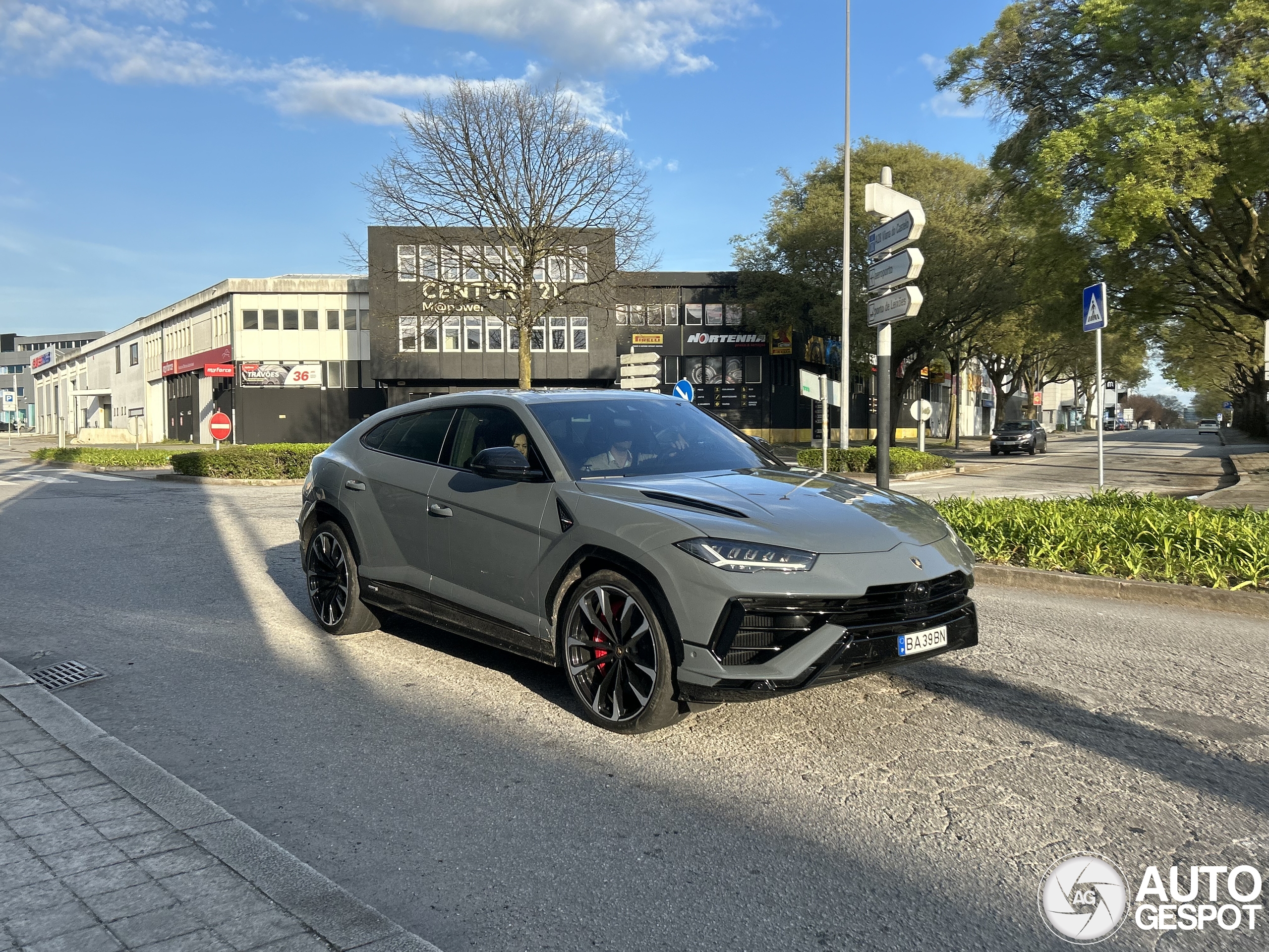 Lamborghini Urus S