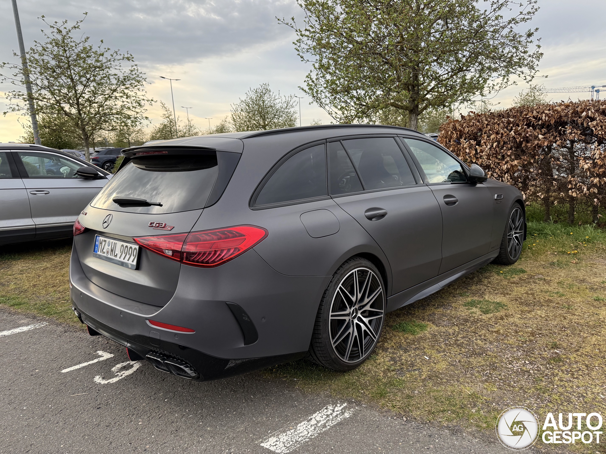 Mercedes-AMG C 63 S E-Performance Estate S206