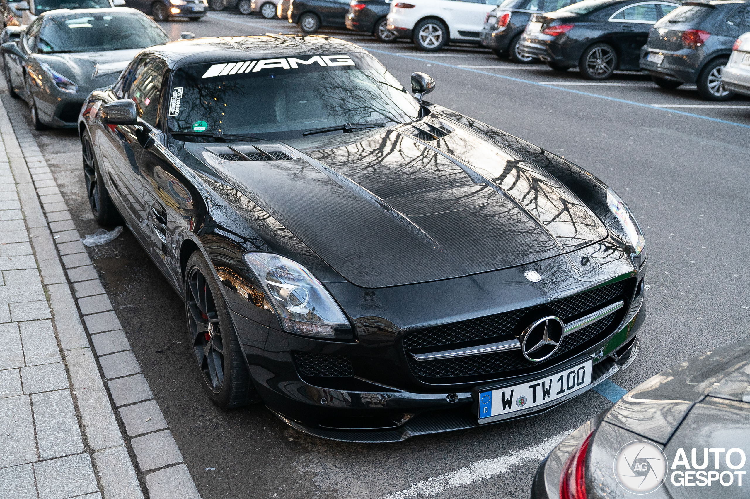 Mercedes-Benz SLS AMG GT Final Edition