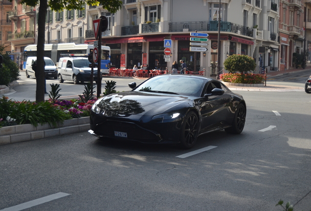 Aston Martin V8 Vantage 2018