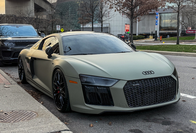 Audi R8 V10 Plus 2015
