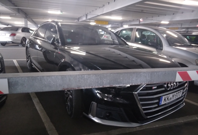 Audi S8 D5