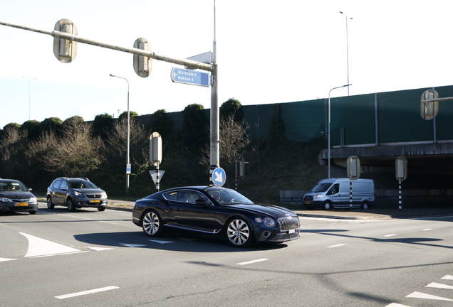 Bentley Continental GT V8 Azure 2024