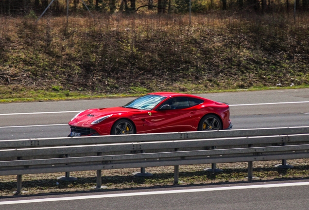 Ferrari F12berlinetta Novitec Rosso