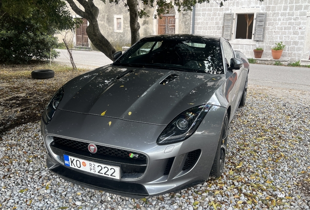 Jaguar F-TYPE R AWD Coupé