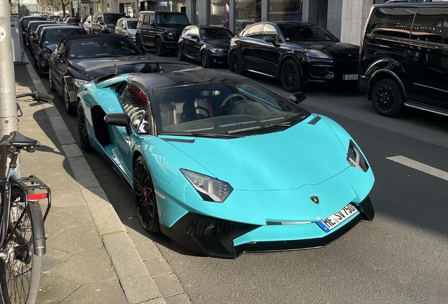 Lamborghini Aventador LP750-4 SuperVeloce Roadster