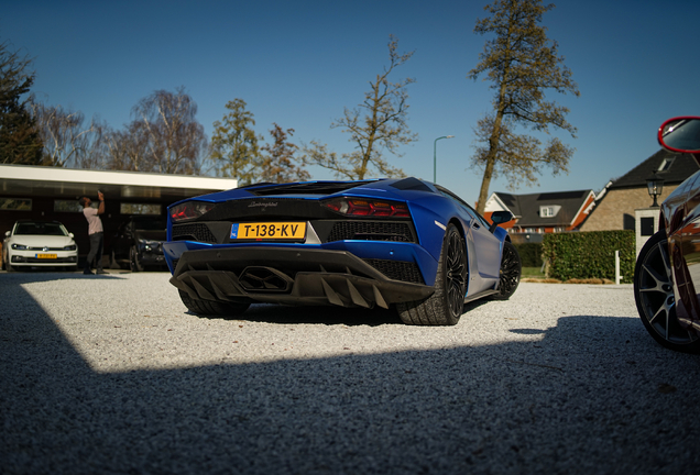 Lamborghini Aventador S LP740-4