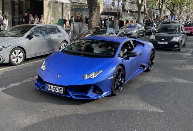 Lamborghini Huracán LP640-4 EVO
