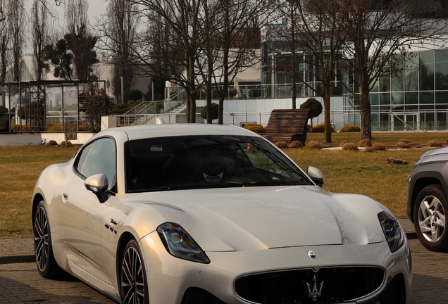 Maserati GranTurismo Modena 2023