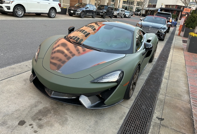McLaren 570S