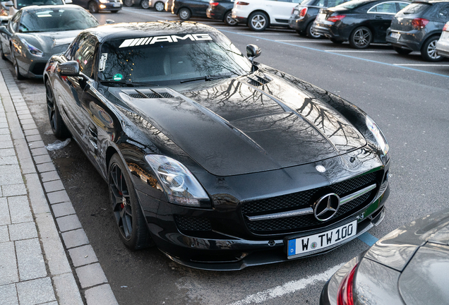 Mercedes-Benz SLS AMG GT Final Edition