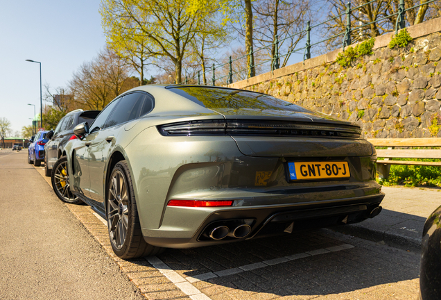 Porsche 972 Panamera Turbo S E-Hybrid