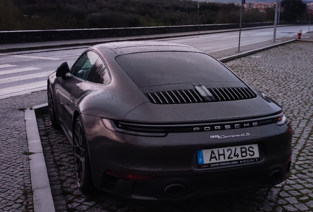 Porsche 992 Carrera 4S
