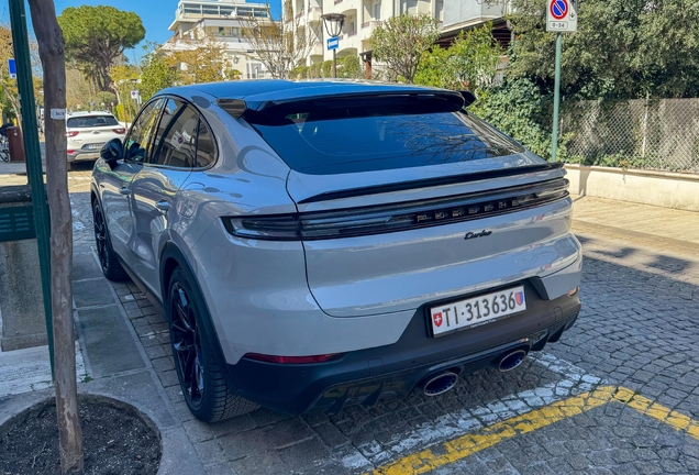 Porsche Cayenne Coupé Turbo E-Hybrid