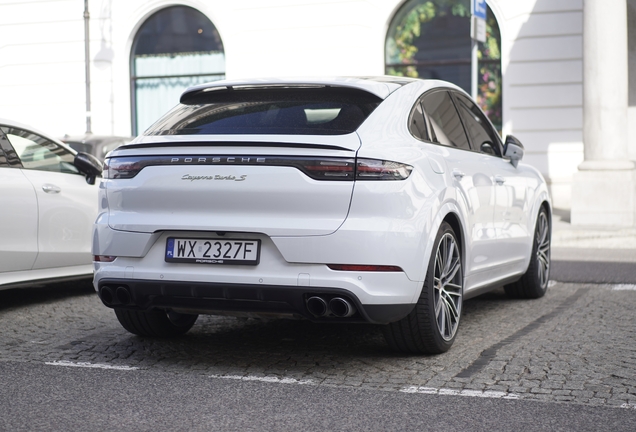 Porsche Cayenne Coupé Turbo S E-Hybrid