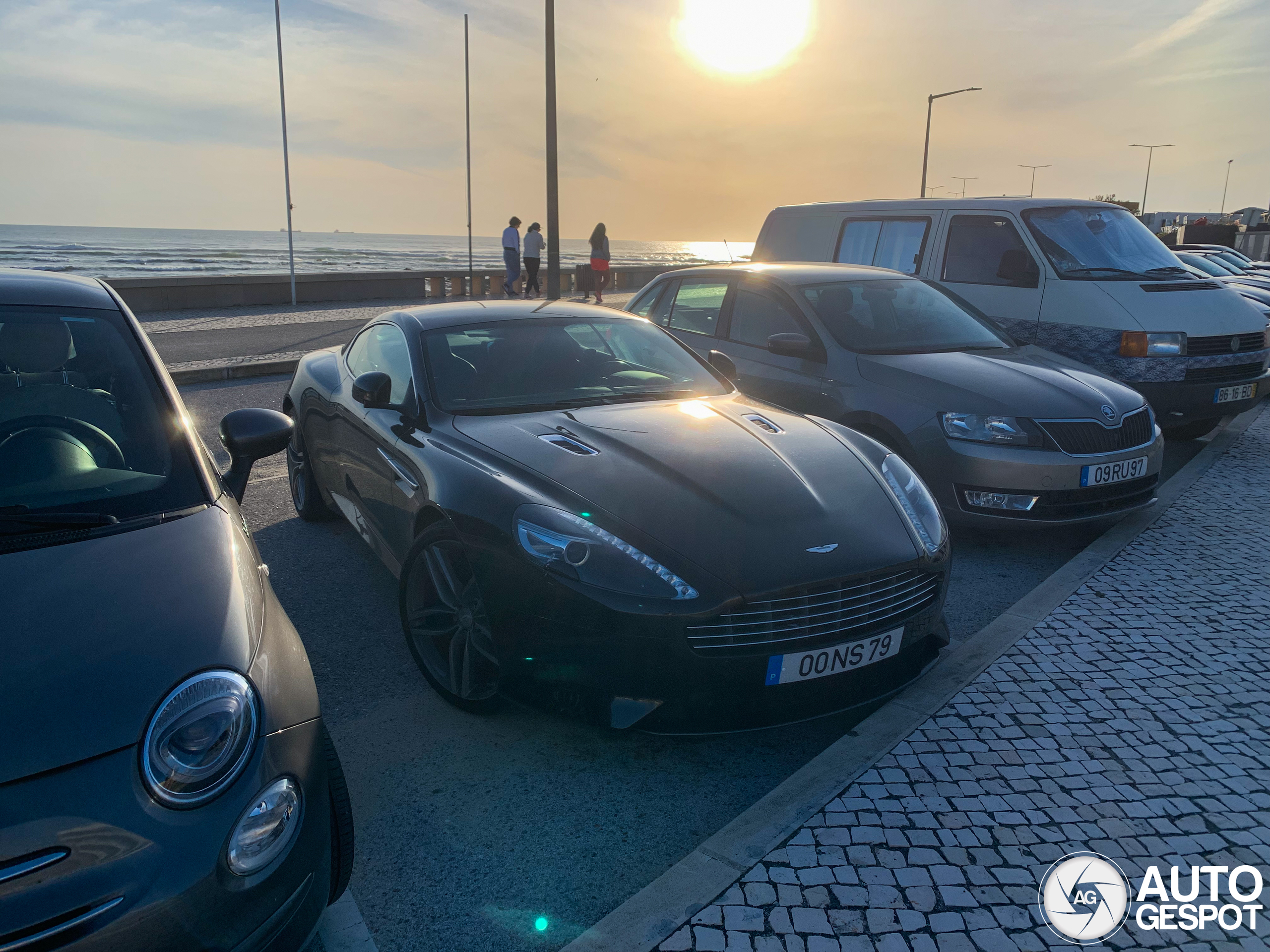 Aston Martin Virage 2011