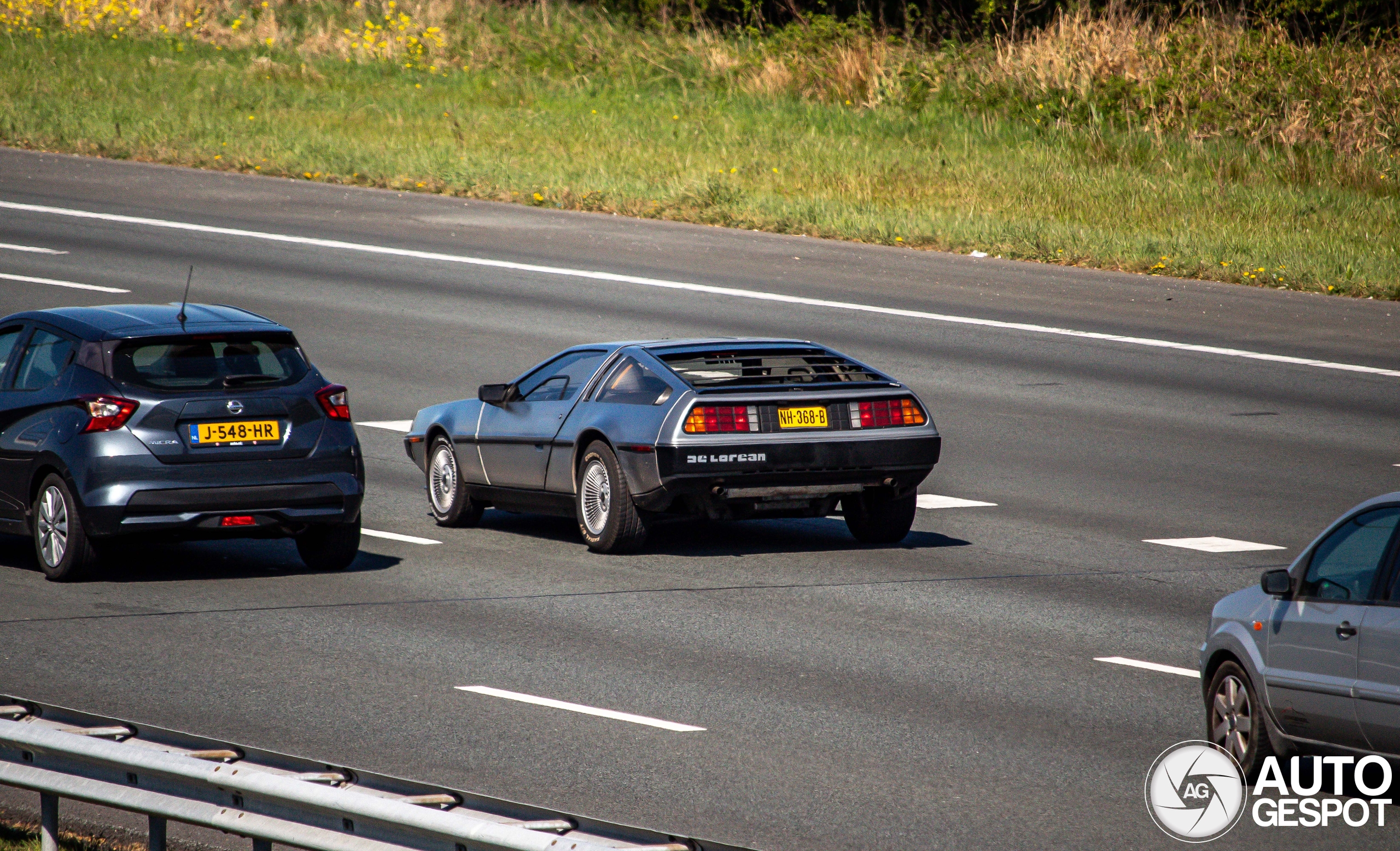 DeLorean DMC-12