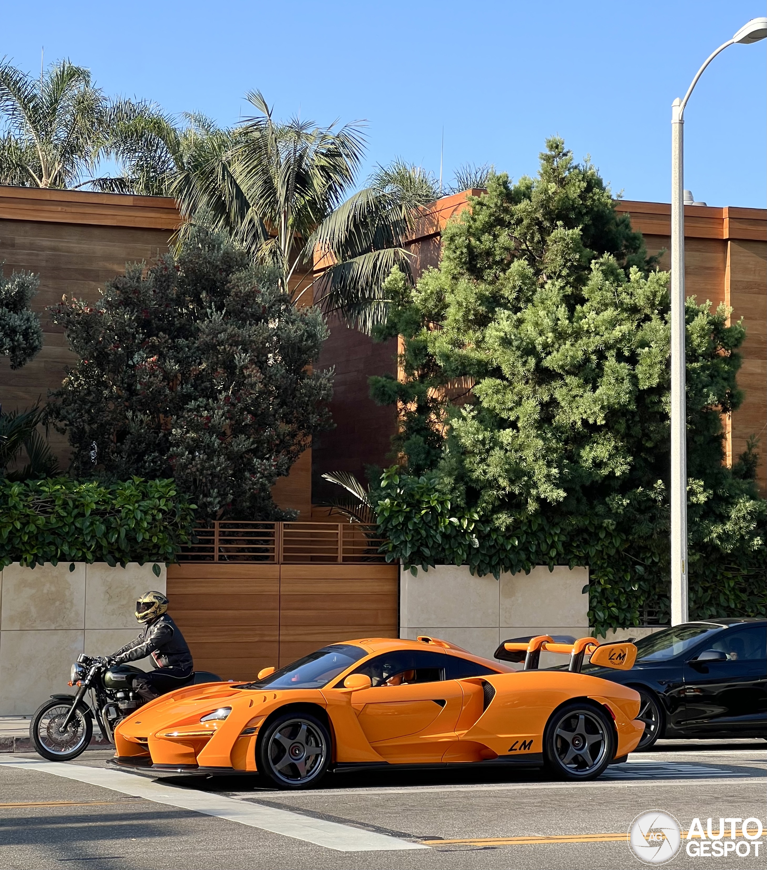 Oranje McLaren Senna LM steelt de aandacht
