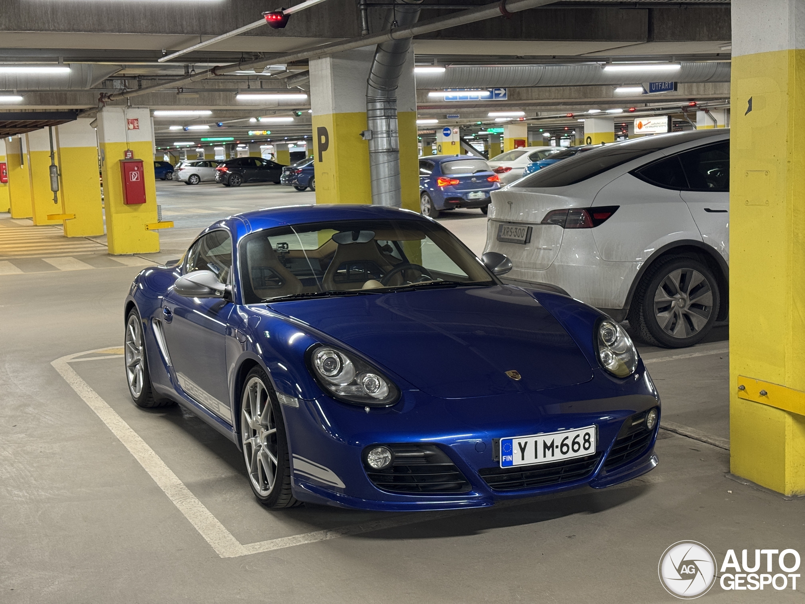 Porsche 987 Cayman R