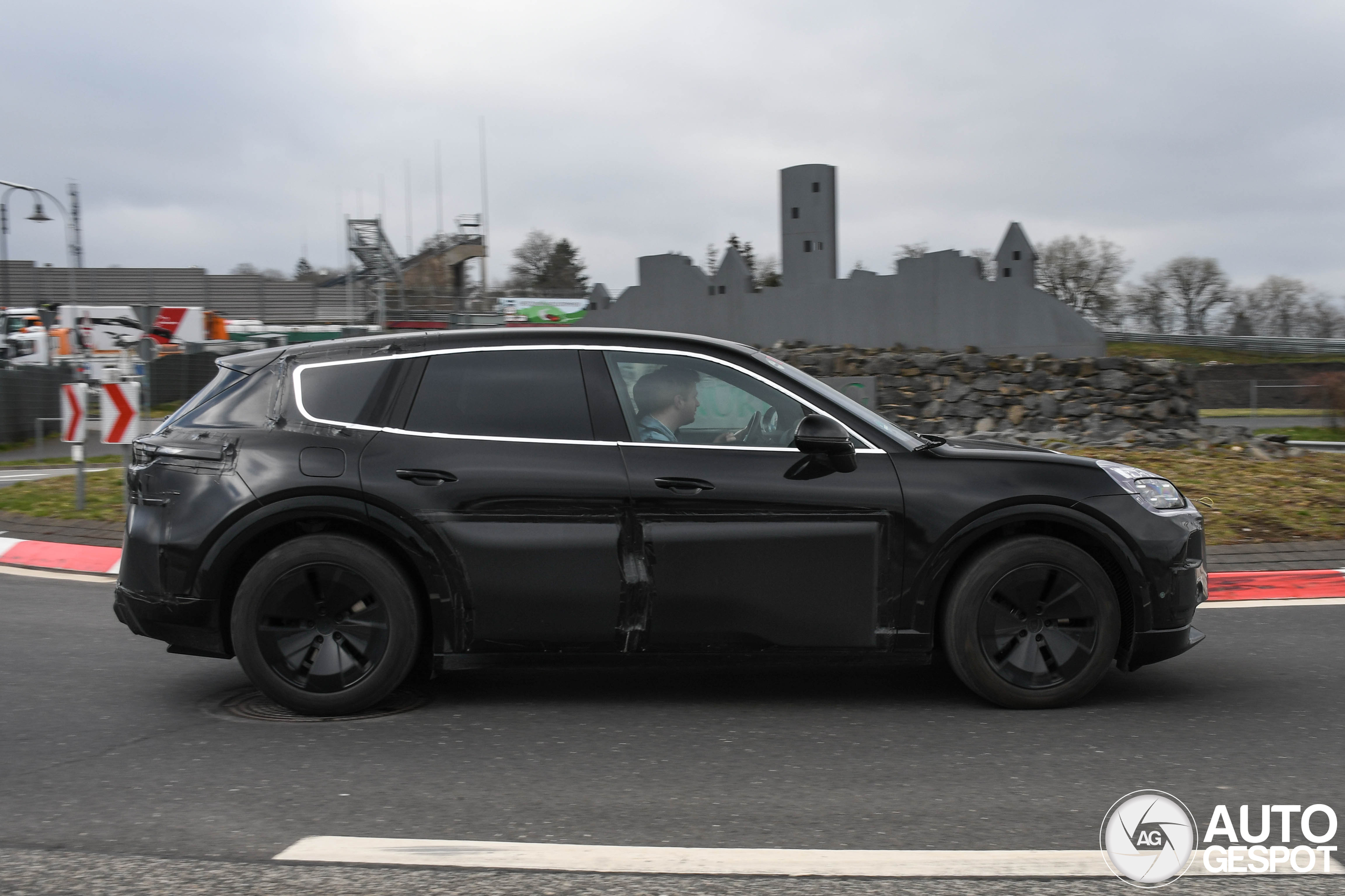 Porsche Cayenne EV