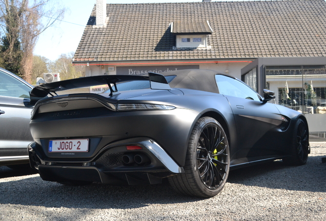Aston Martin V8 Vantage Formula 1 Edition Roadster