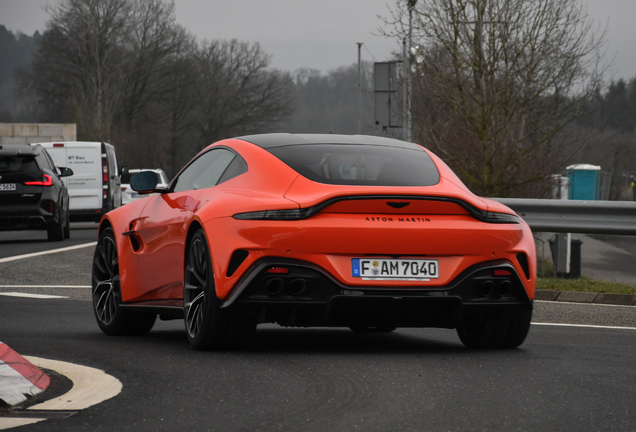 Aston Martin Vantage 2024