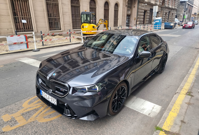 BMW M5 G90