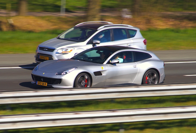 Ferrari GTC4Lusso