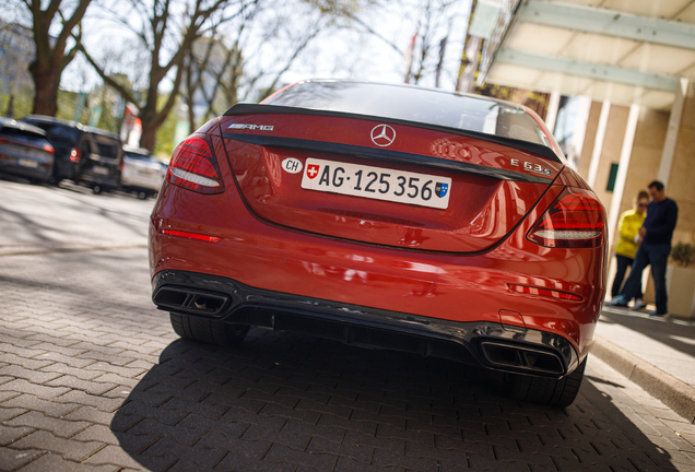 Mercedes-AMG E 63 S W213