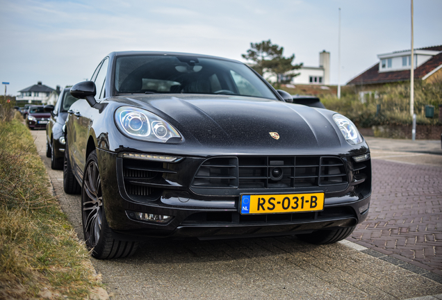 Porsche 95B Macan Turbo