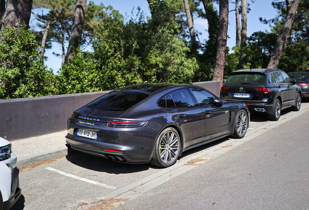 Porsche 971 Panamera Turbo S E-Hybrid