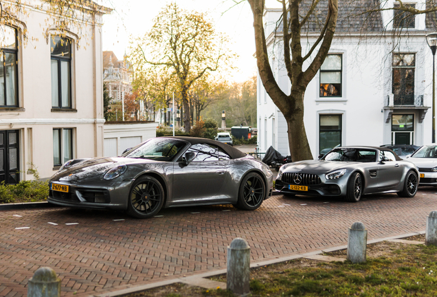 Porsche 992 Carrera 4 GTS Cabriolet
