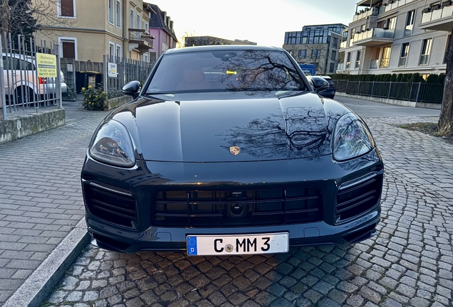 Porsche 9YA Cayenne GTS