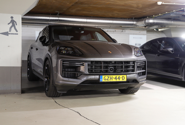 Porsche Cayenne Coupé Turbo E-Hybrid