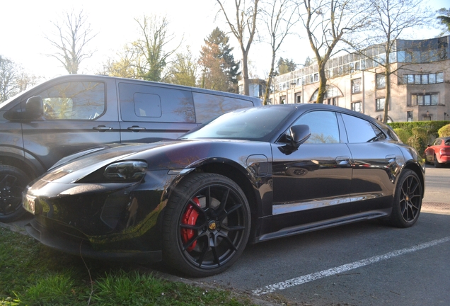 Porsche Taycan GTS Sport Turismo