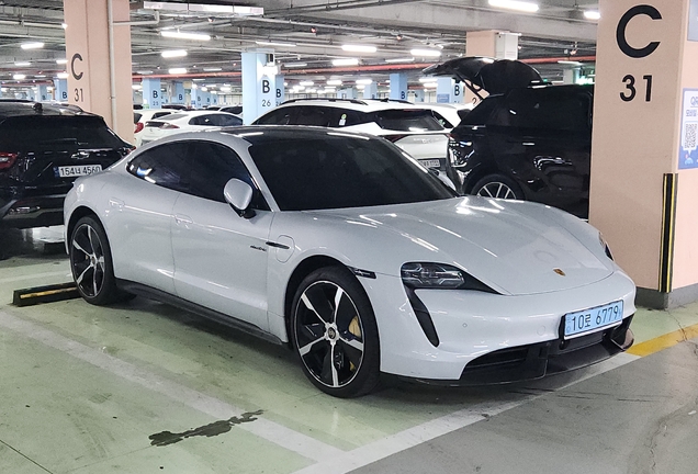 Porsche Taycan Turbo S