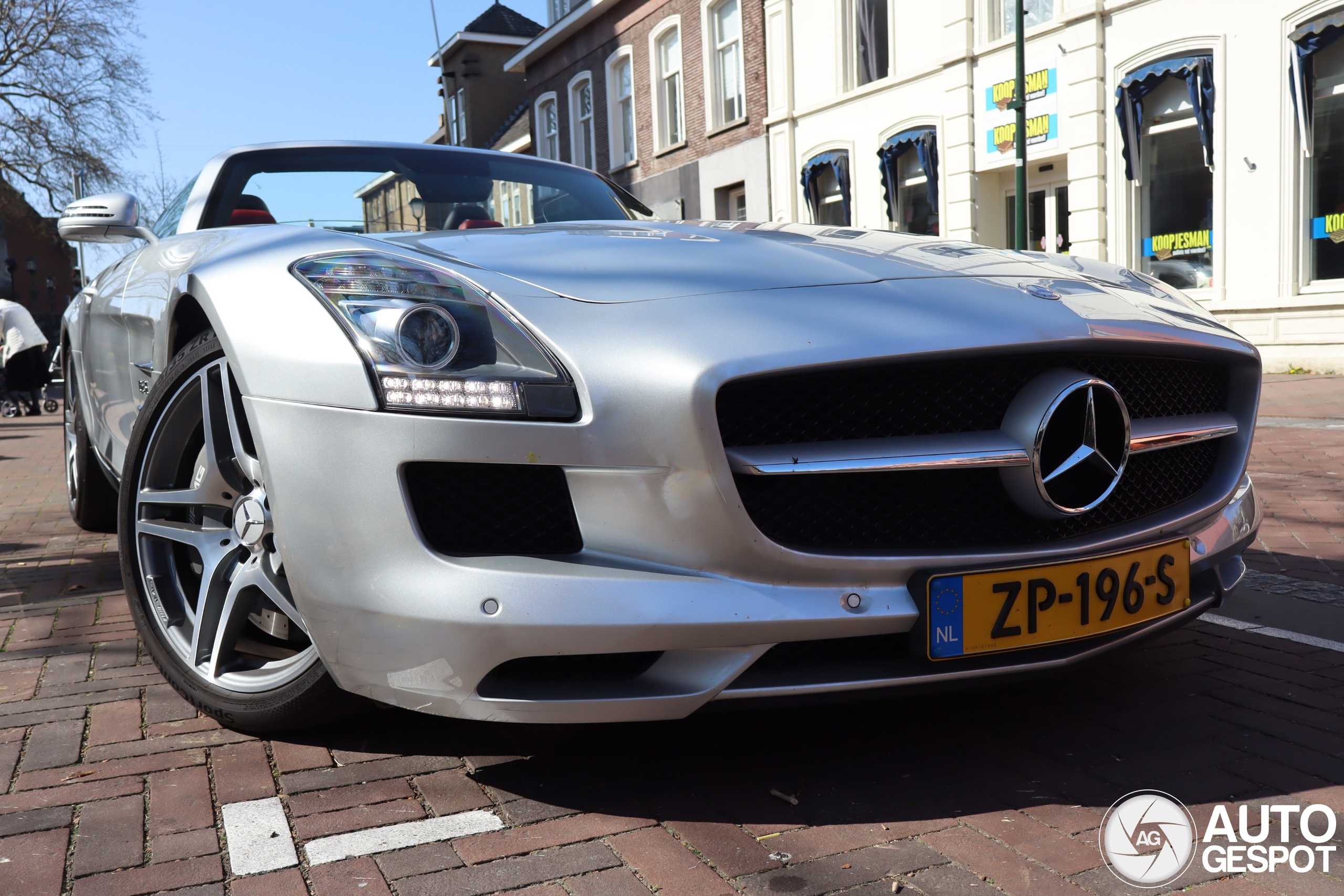 Mercedes-Benz SLS AMG Roadster