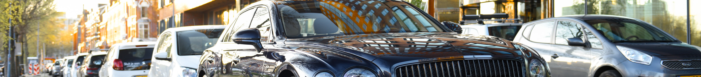 Bentley Flying Spur Hybrid Azure