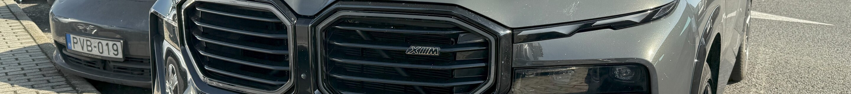 BMW XM G09