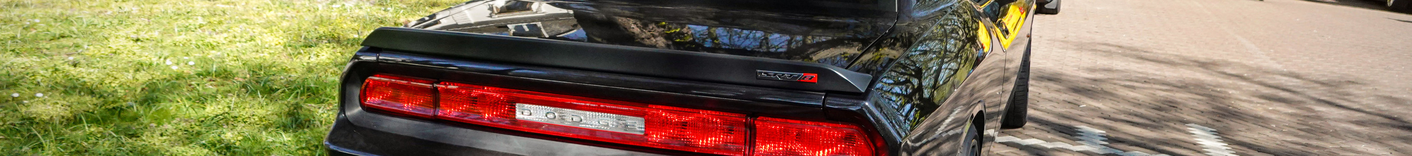 Dodge Challenger SRT-8