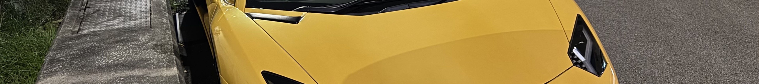 Lamborghini Aventador LP700-4