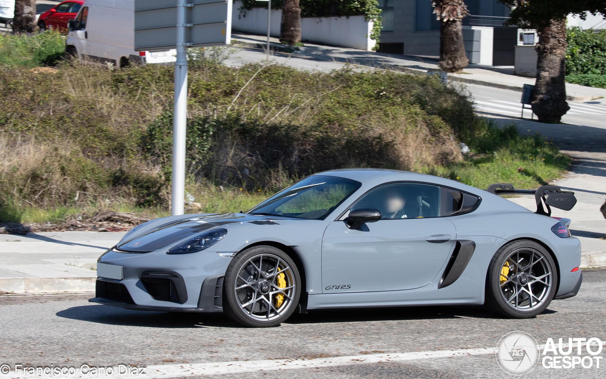Porsche 718 Cayman GT4 RS Weissach Package