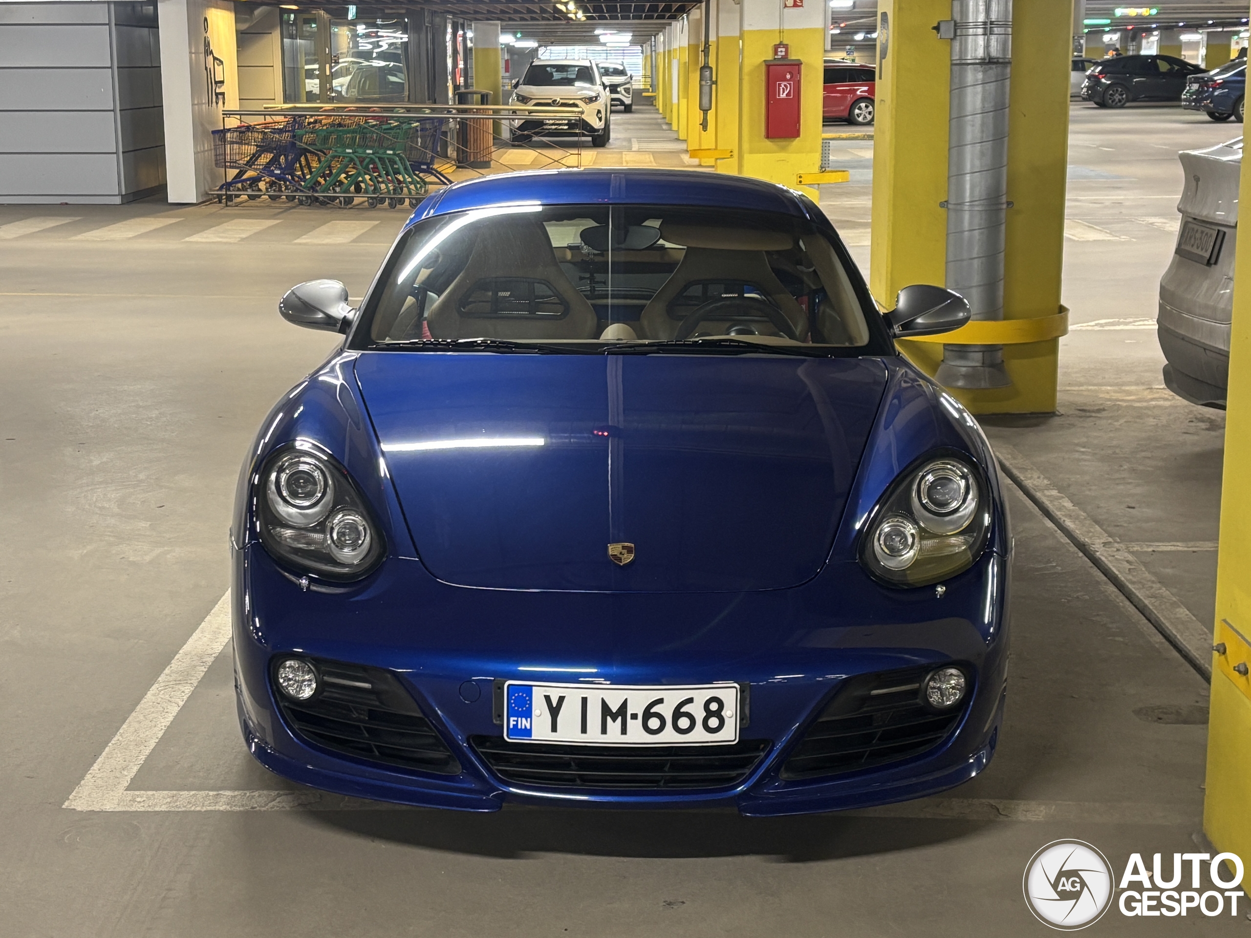 Porsche 987 Cayman R