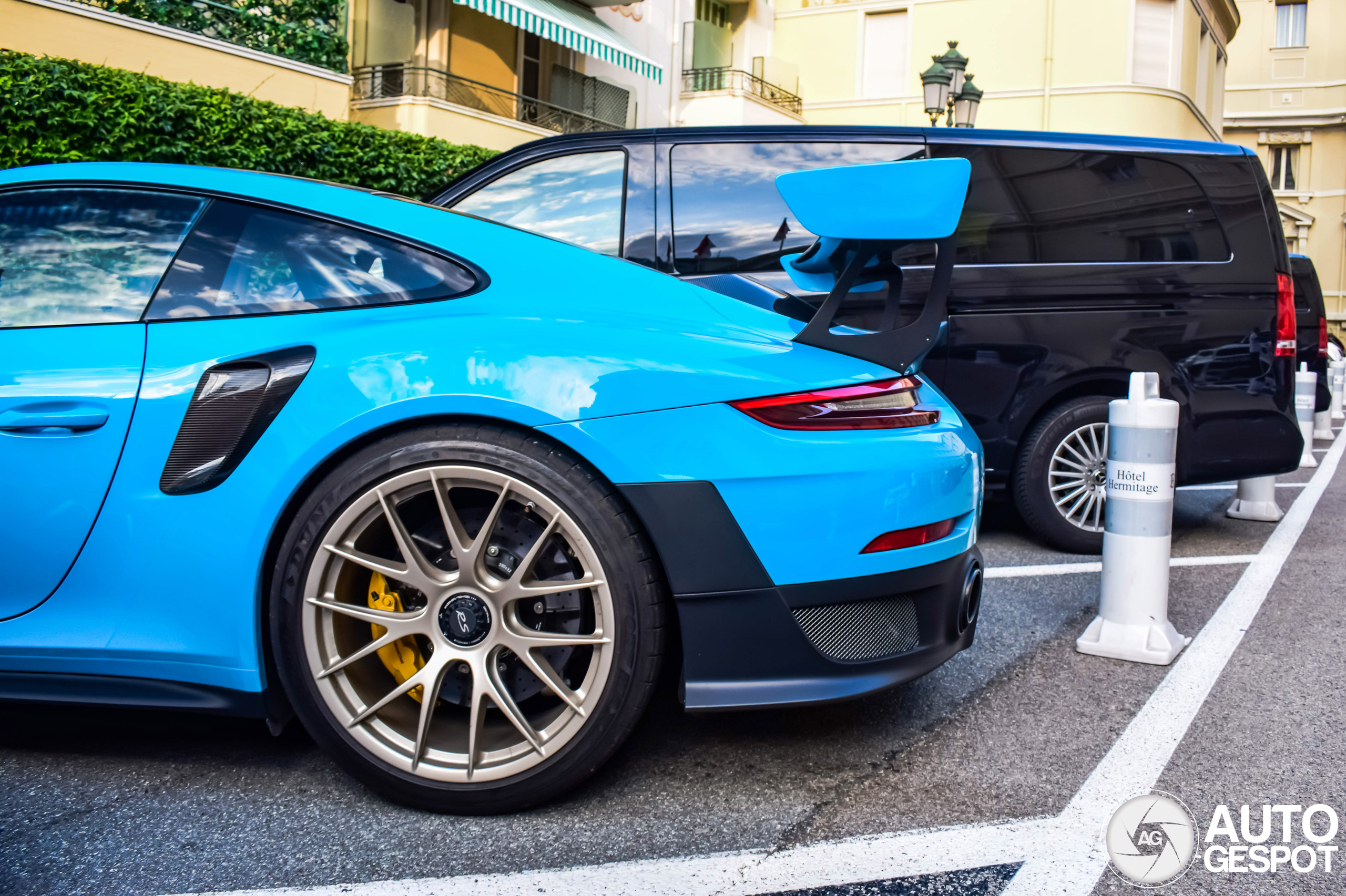 Porsche 991 GT2 RS Weissach Package